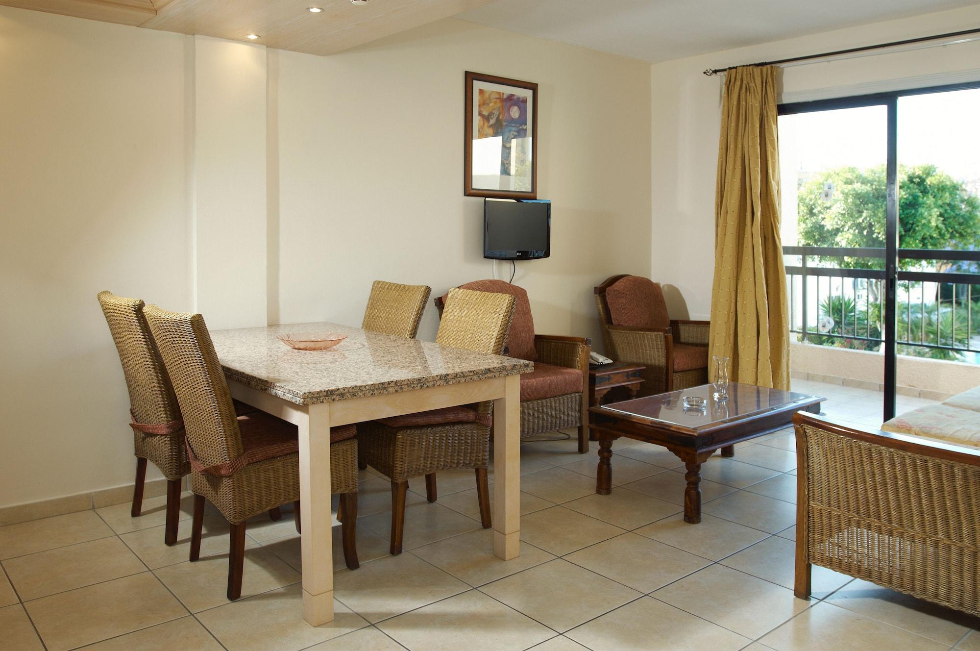 Senator Hotel Apartments - Adults Only Ajía Nápa Eksteriør bilde
