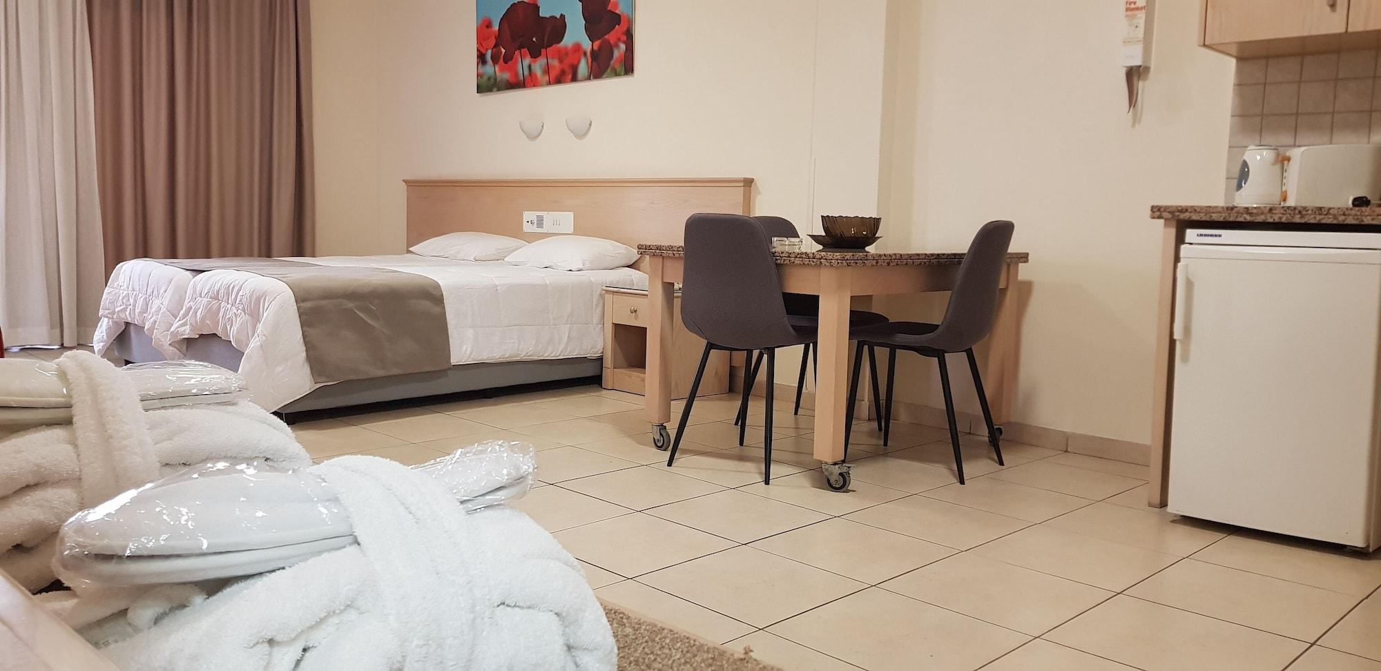 Senator Hotel Apartments - Adults Only Ajía Nápa Eksteriør bilde