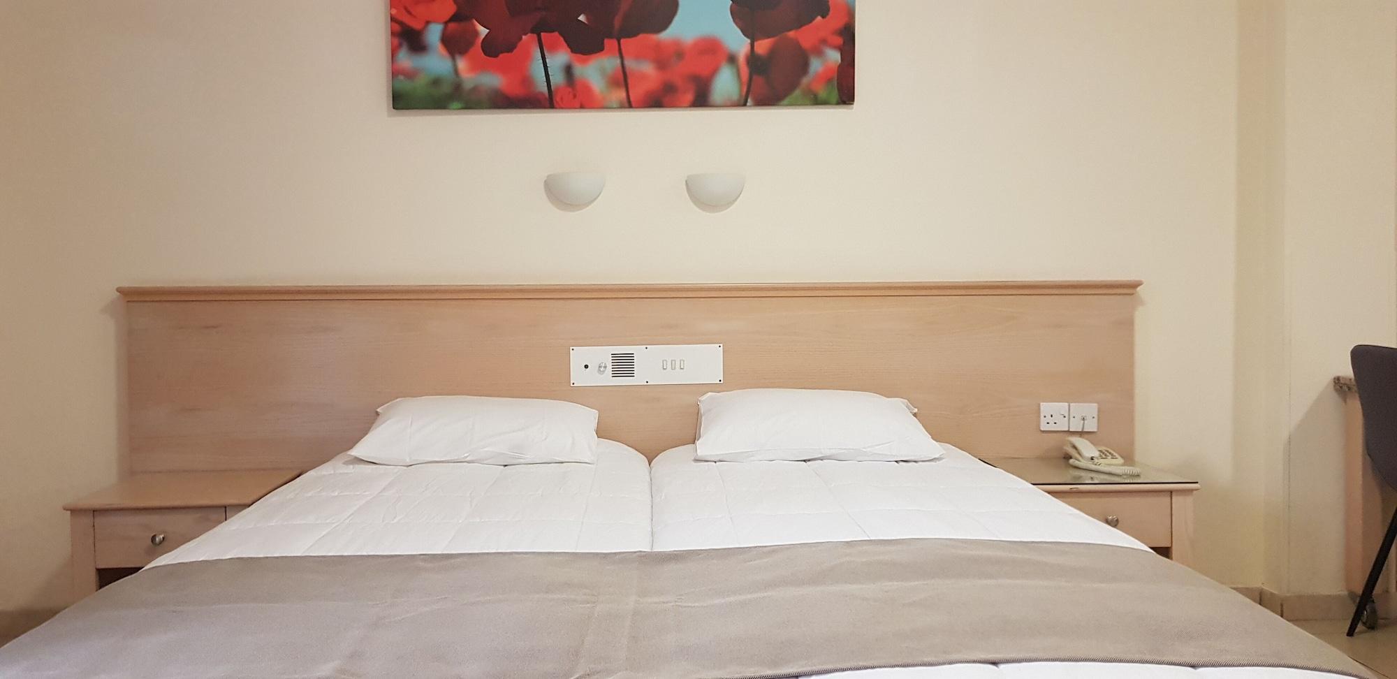 Senator Hotel Apartments - Adults Only Ajía Nápa Eksteriør bilde