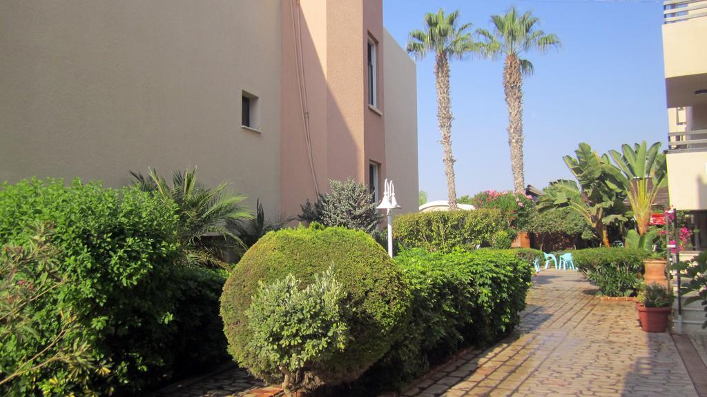 Senator Hotel Apartments - Adults Only Ajía Nápa Eksteriør bilde