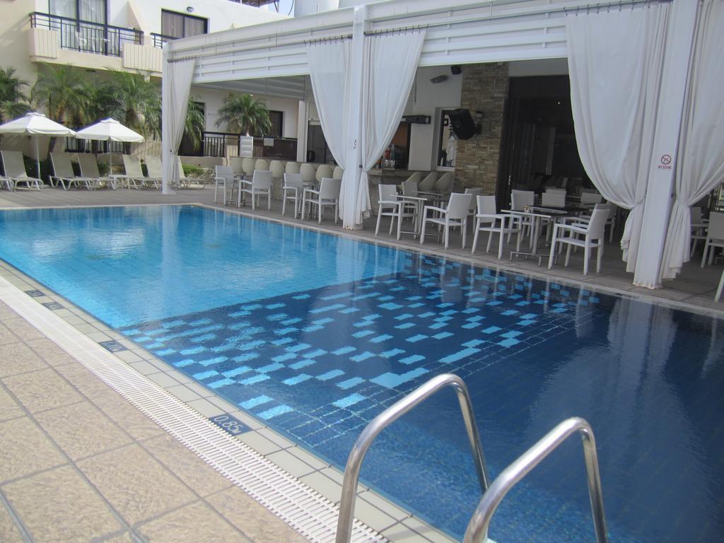 Senator Hotel Apartments - Adults Only Ajía Nápa Eksteriør bilde